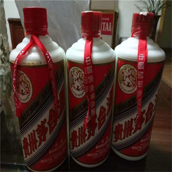 平山聊城临清回收成箱茅台酒多少钱哪里回收(附近上门回收茅台酒）?
